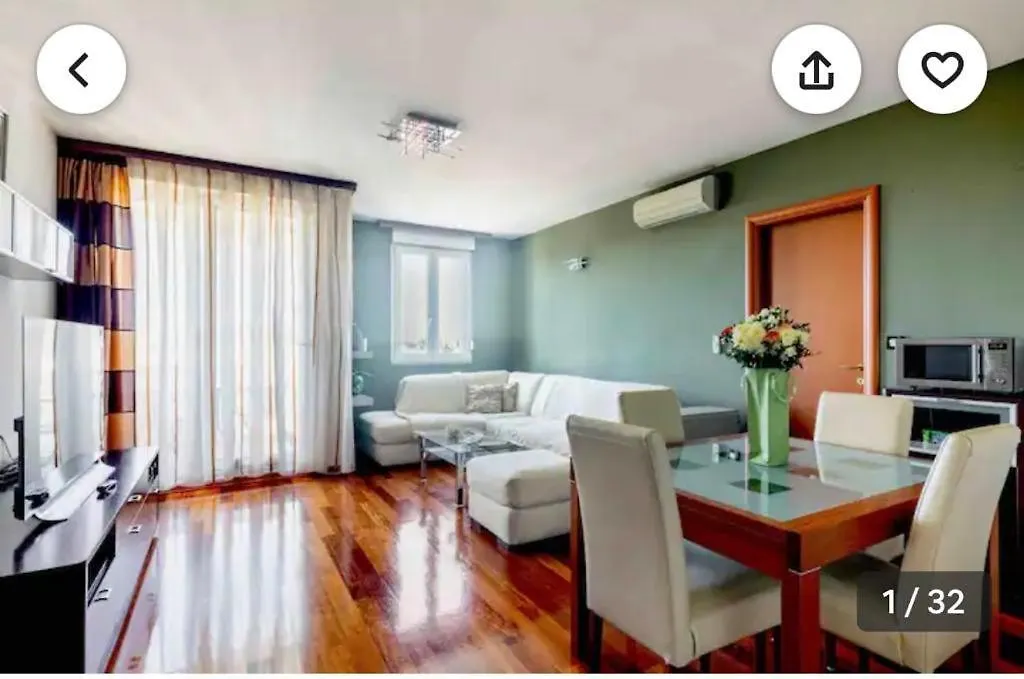 Capital Rooms Spalato 0*,